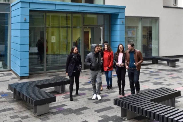 Daniel Defoe Exterior